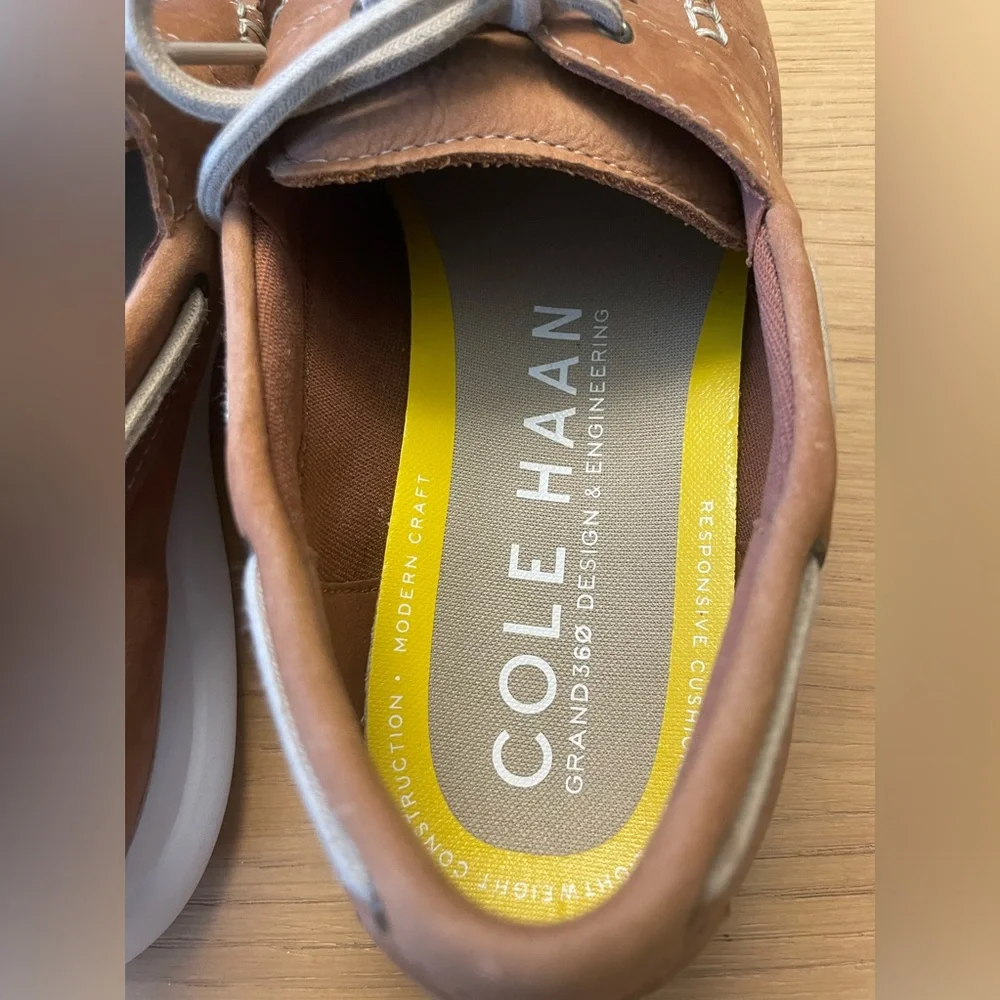COLE HAAN Grand Atlantic Boat Shoe SIZE 10 MEDIUM Cognac